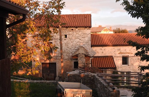 Kras House | Karst stone cottage