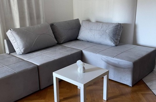 Stobrec Apartment | Kinderfreundliches Appartement mit Garten by Interhome