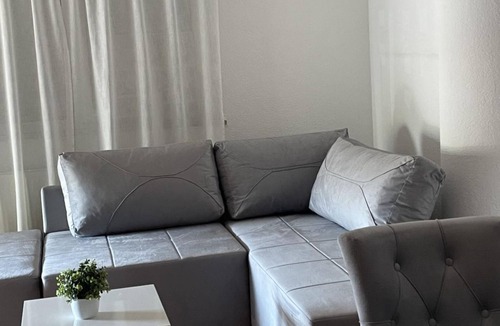 Stobrec Apartment | Kinderfreundliches Appartement mit Garten by Interhome