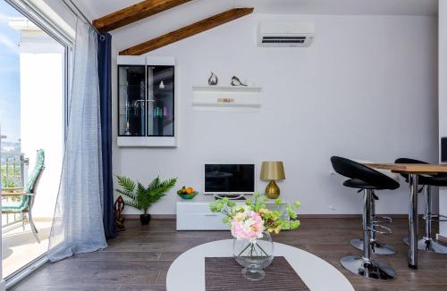 Plat Apartment | King Suite