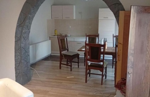 Spanat Apartment | Klemen House