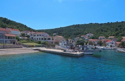 Knez House | Knež - Relaxing Apartments Near the Sea on Mali Iž
