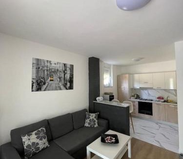 Orahovica House | Kuća za odmor u prirodi NINA Jezero Orahovica