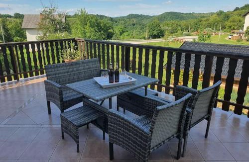 Netretic Villa | Kuca za odmor Juraj - Apartmani Barsic