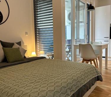 Maribor Apartment | LA Studio