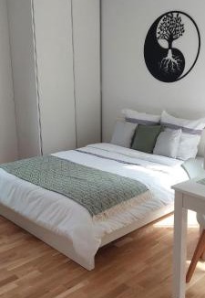Maribor Apartment | LA Studio