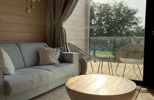 Naeni Villa | Lacerta Retreat
