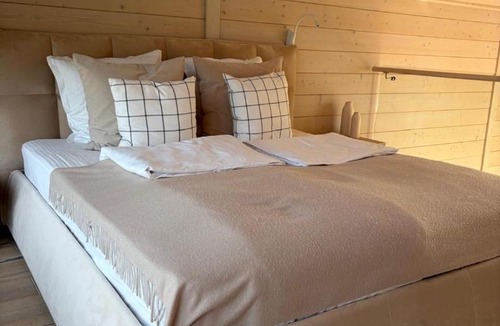 Naeni Villa | Lacerta Retreat