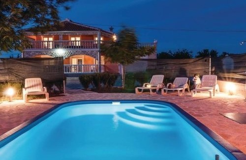Stankovci Apartment | Laura mit Pool by Interhome