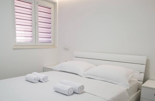Imotski Apartment | Lavish Apartment in Imotski near Blue Lake