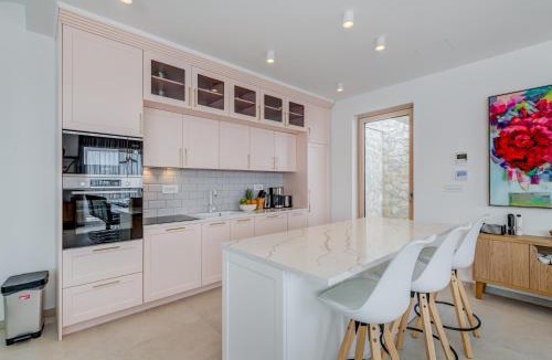 Zelenka Villa | LCT Villa Ana