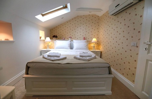 Bucharest Hotel | Les Jardins Carol