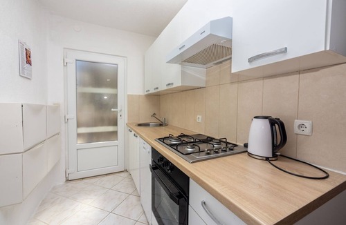 Klenovica Apartment | Light-flooded flat with great sea views, washing machine - dog-friendly
