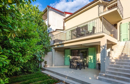 Bogovici Apartment | Look forward to a wonderful vacation in this comfortable vacation apartment.