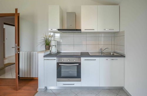 Nova Vas Apartment | Lovely apartment for 3 guests with A/C, pool, WIFI, TV, terrace and panoramic view