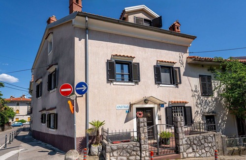 Lovran Apartment | Lovely apartment for 3 guests with A/C, WIFI, TV and terrace