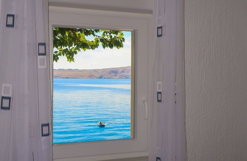 Stinica Apartment | Lovely apartment for 3 people with A/C, WIFI, TV and terrace