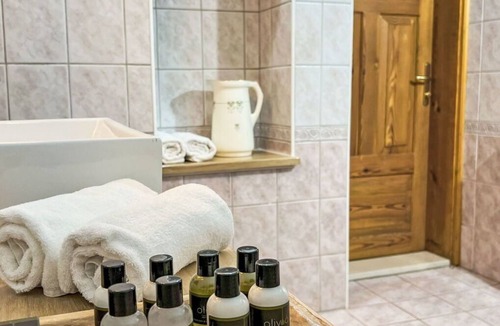 Pohorje Apartment | Lovely apartment for 3 guests with pool, WIFI and TV