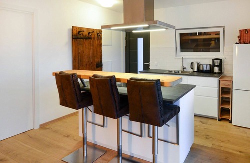 Seget Apartment | Lovely apartment for 4 guests with A/C, WIFI, pool, TV, terrace and pets allowed