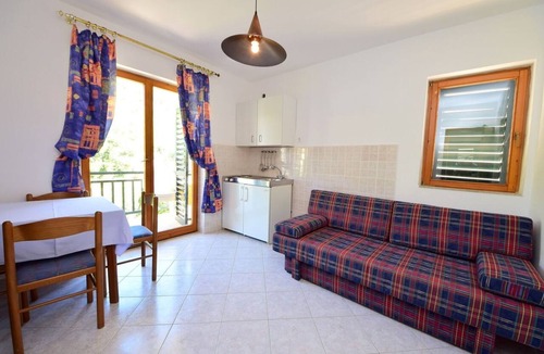 Stankovici Apartment | Lovely apartment for 4 people with A/C, pool, WIFI, terrace, pets allowed and panoramic view