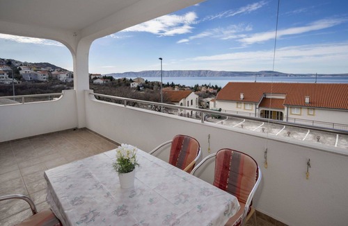 Klenovica Apartment | Lovely apartment for 4 people with WIFI, pool, A/C, TV and terrace