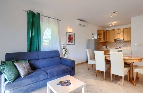 Vosteni Apartment | Lovely apartment for 6 people with private pool, WIFI, A/C, TV and terrace