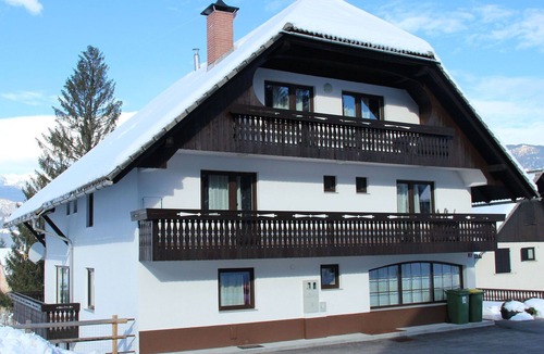 Bohinjska Bistrica Apartment | Lovely apartment for 4 people with WIFI, TV, balcony, pets allowed and panoramic view