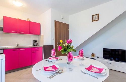 Draga Bascanska Apartment | Lovely apartment in Baska with WiFi