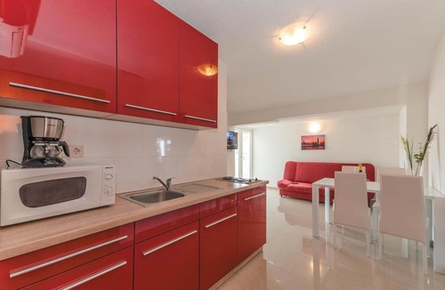Biograd na Moru Apartment | Lovely apartment in Biograd with house sea view
