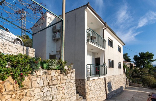 Klek Apartment | Lovely apartment in Klek with WiFi