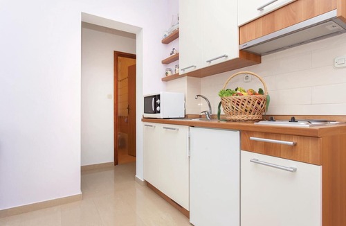 Kornic Apartment | Lovely apartment in Kornic with WiFi