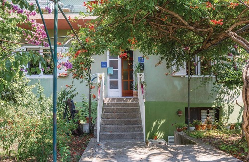 Makarska Apartment | Lovely apartment in Makarska with WiFi