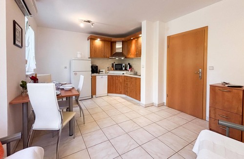 Pinezici Apartment | Lovely apartment in Pinezici with WiFi