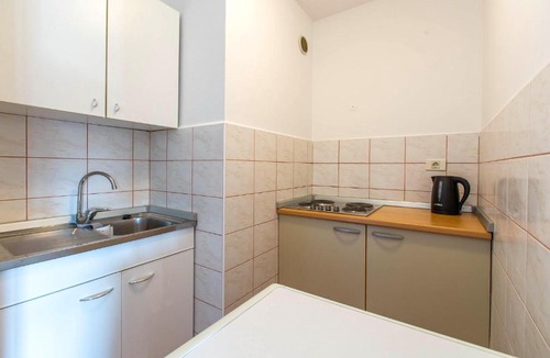 Seca Apartment | Lovely Apartment In Portoroz With House Sea View