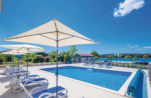 Punat Apartment | Lovely apartment in Punat with house sea view