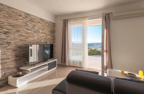 Mejasi Apartment | Lovely Apartment In Split With Wifi