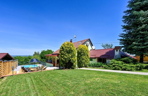 Jalzabet House | Lovely home in Imbriovec Jalzabetski with sauna