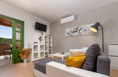 Pican Villa | Lovely holiday home for 4 persons and pool in a small village in Istria