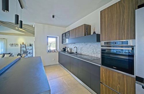 Jadruhi House | Lovely home in Jadruhi with sauna