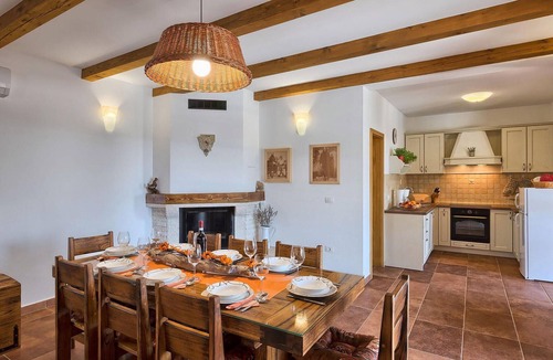 Peruski House | Lovely home in Krnica