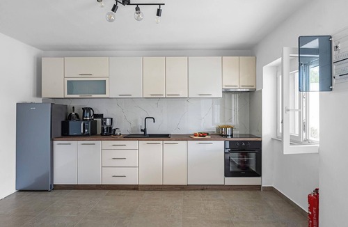 Skradin House | Lovely home in Plastovo with sauna
