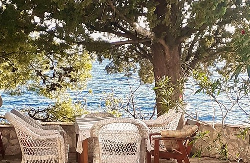 Gradac House | Lovely home in Podaca with WiFi