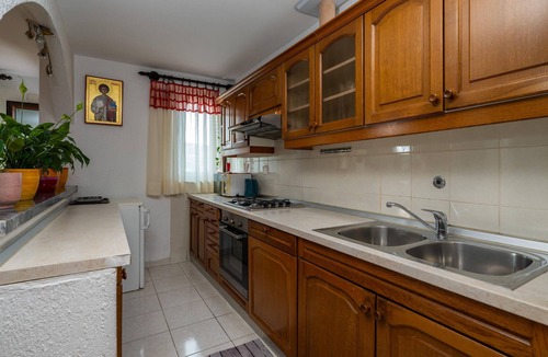Vintijan House | Lovely home in Pula with sauna