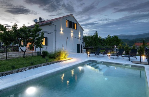 Muc House | Lovely home in Ramljane