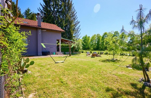 Lekenik House | Lovely Home In Sisinec With Outdoor Swimming Pool