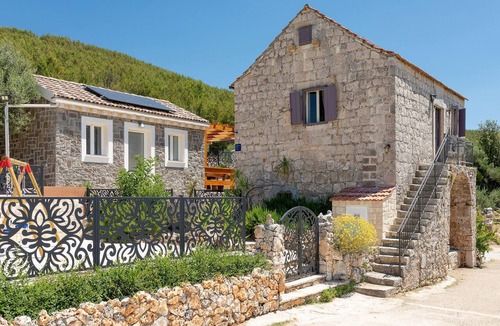 Smokvica House | Lovely home in Smokvica