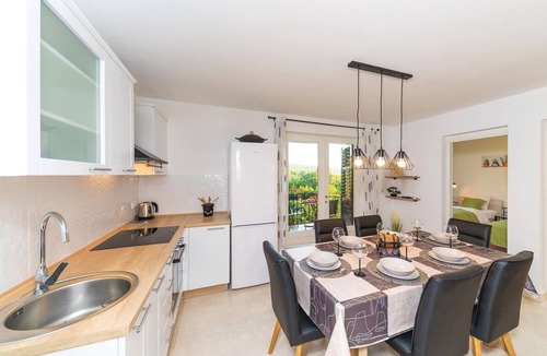 Trilj House | Lovely home in Trilj with WiFi