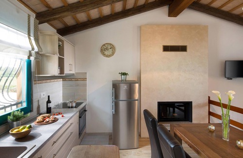 Trviz House | Lovely home in Trviz with swimming pool