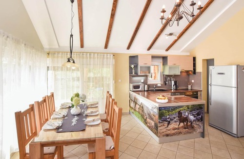 Trilj House | Lovely home in Vojnic Sinjski with sauna
