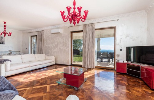 Opatija House | Lovely home in Veprinac